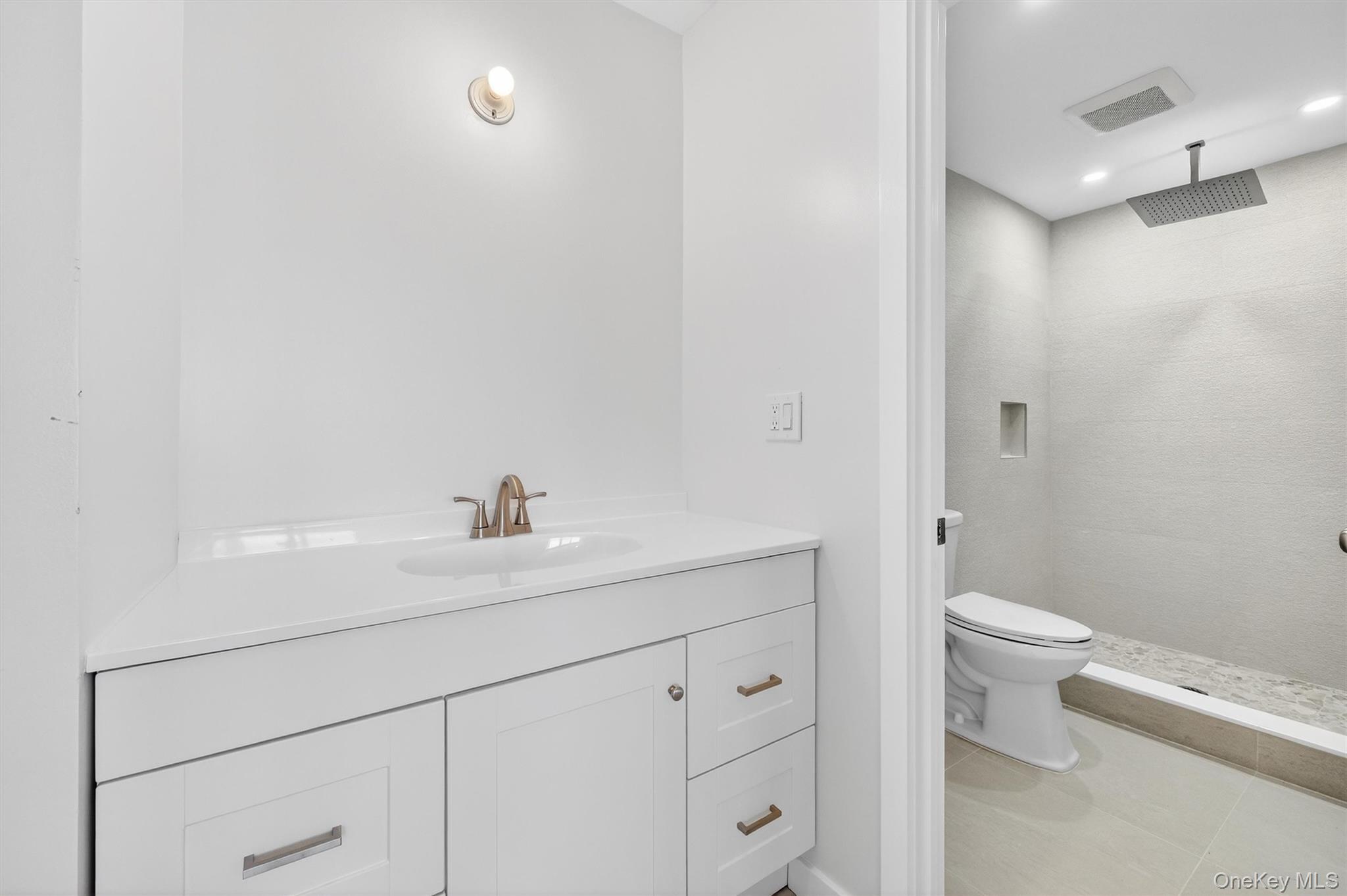 #17 photo, 430 Country Club Lane, Pomona , NY 10970