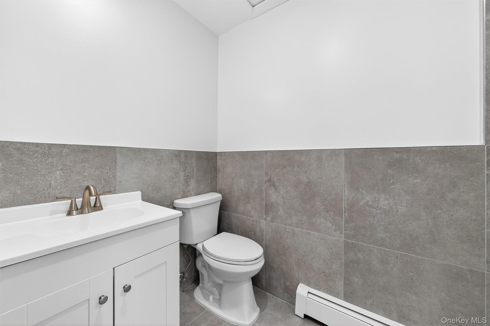 #20 photo, 430 Country Club Lane, Pomona , NY 10970