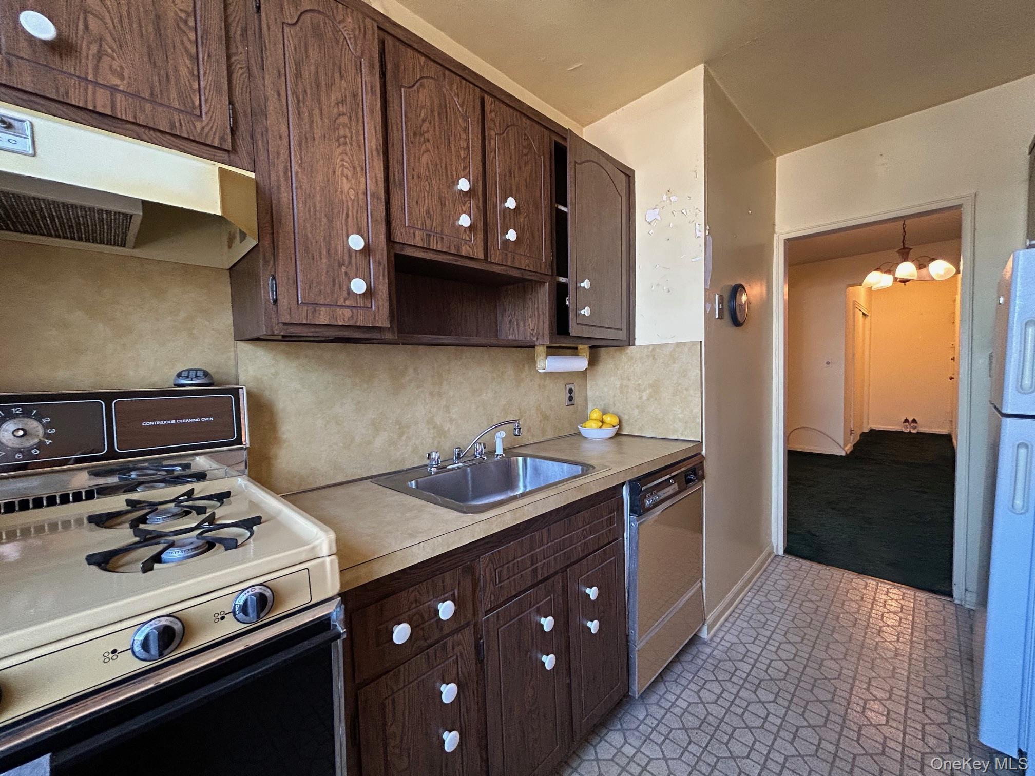 #14 photo, 315 KING, Port Chester , NY 10573