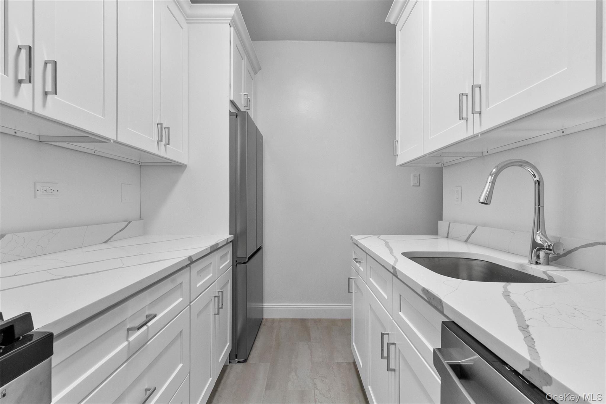 #6 photo, 760 Brady Avenue, Bronx , NY 10462