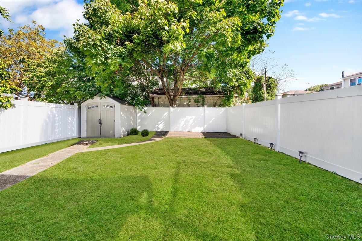 #19 photo, 230-03 144th Avenue, Springfield Gardens , NY 11413