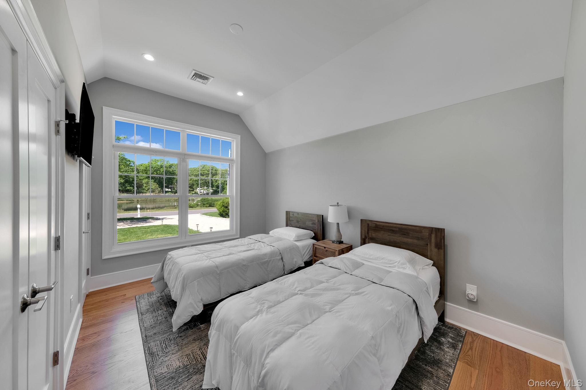 #16 photo, 5415 Skunk Lane, Cutchogue , NY 11935