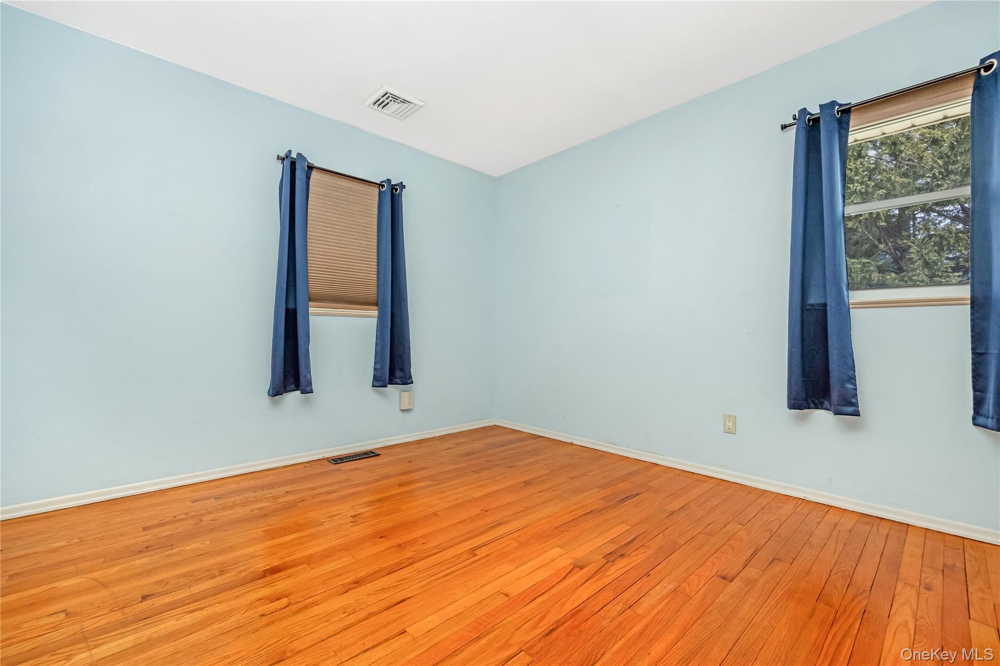 #18 photo, 45 Sound Beach Avenue, Bayville , NY 11709