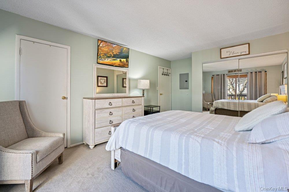 #15 photo, 210 Springmeadow Drive, Holbrook , NY 11741