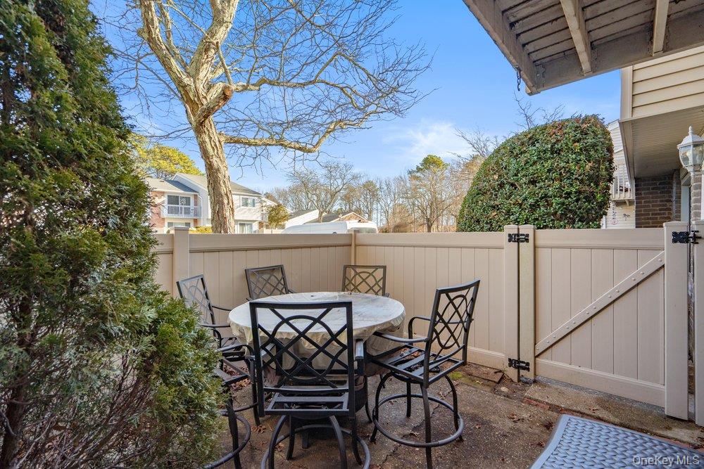 #17 photo, 210 Springmeadow Drive, Holbrook , NY 11741