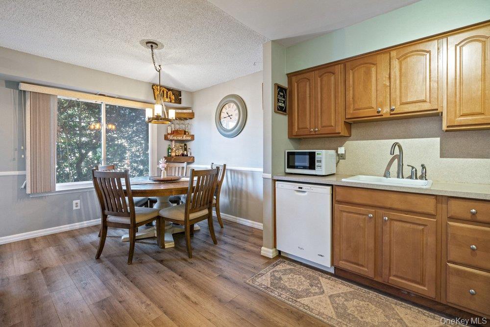 #6 photo, 210 Springmeadow Drive, Holbrook , NY 11741