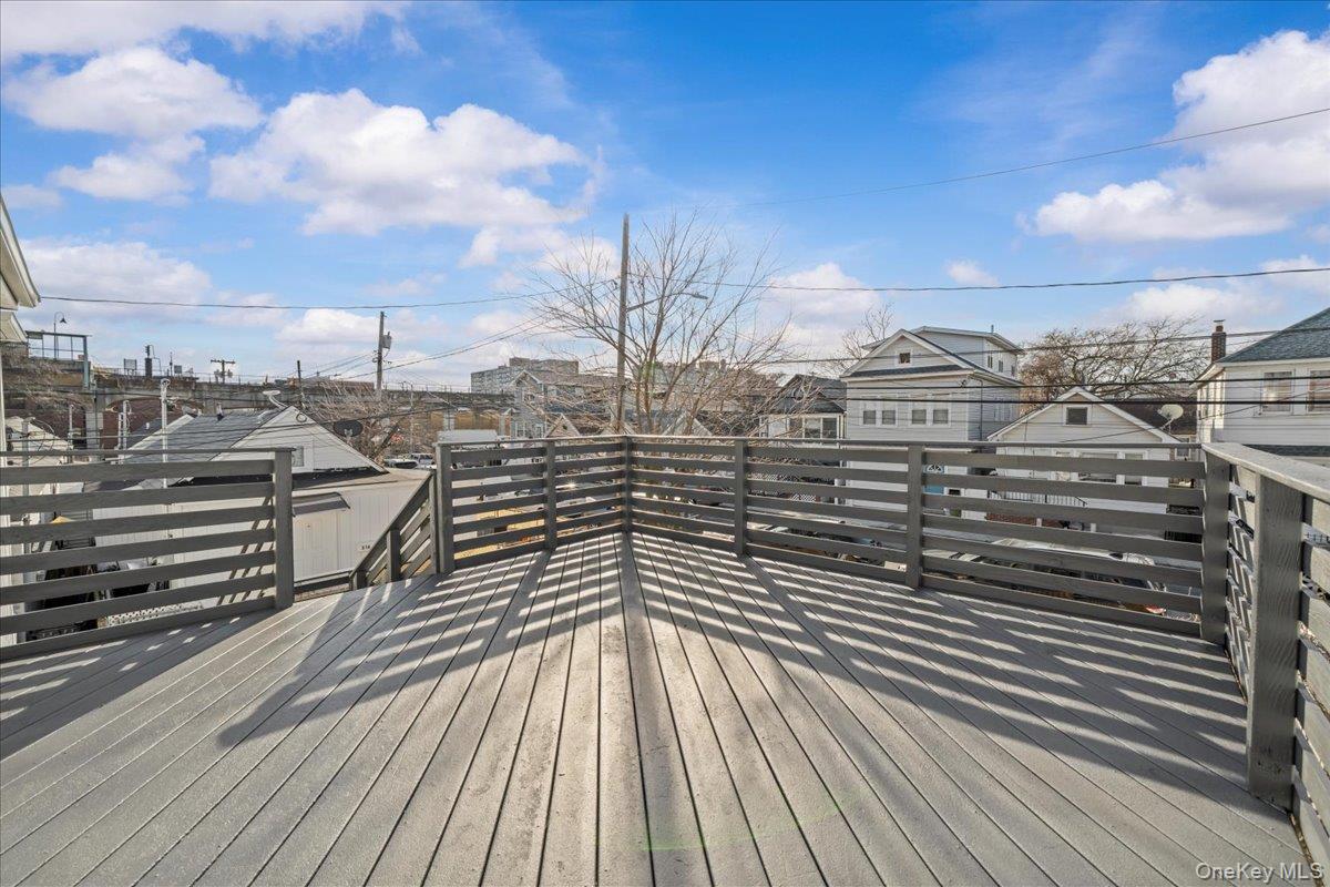 #18 photo, 318A Beach 101st Street, Rockaway Park , NY 11694