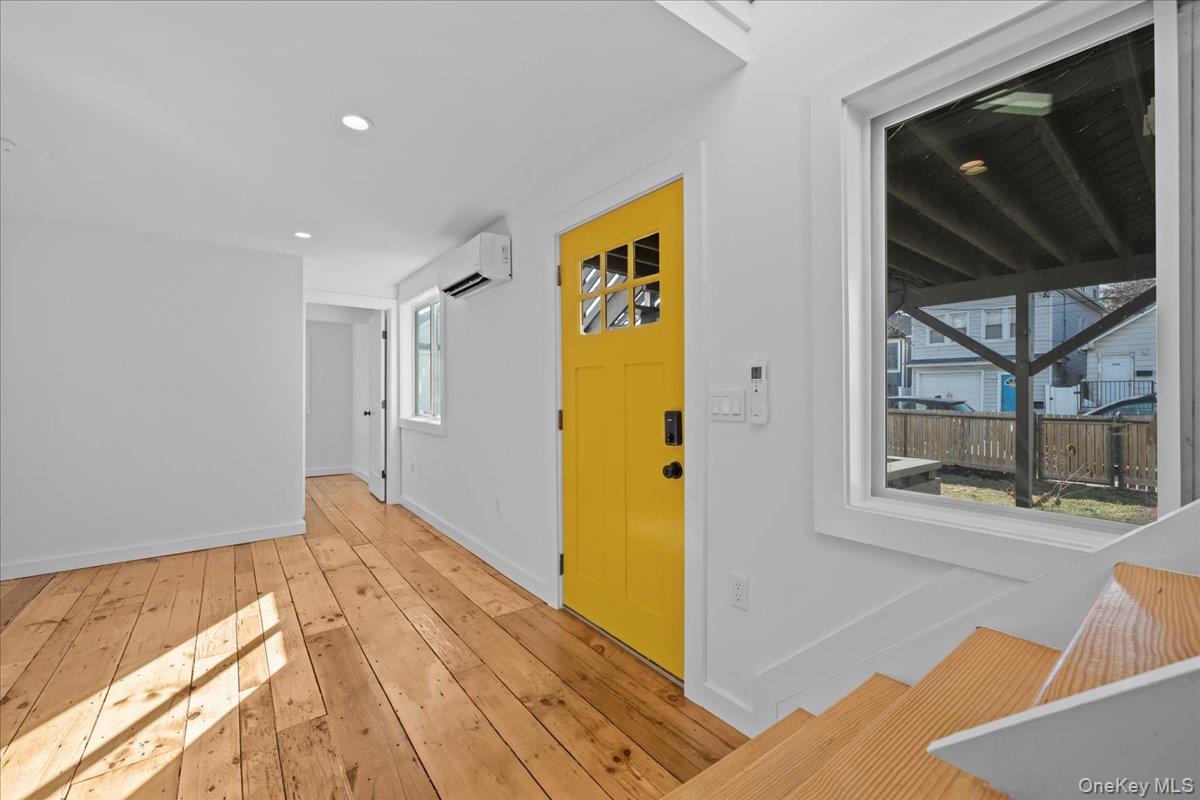 #5 photo, 318A Beach 101st Street, Rockaway Park , NY 11694