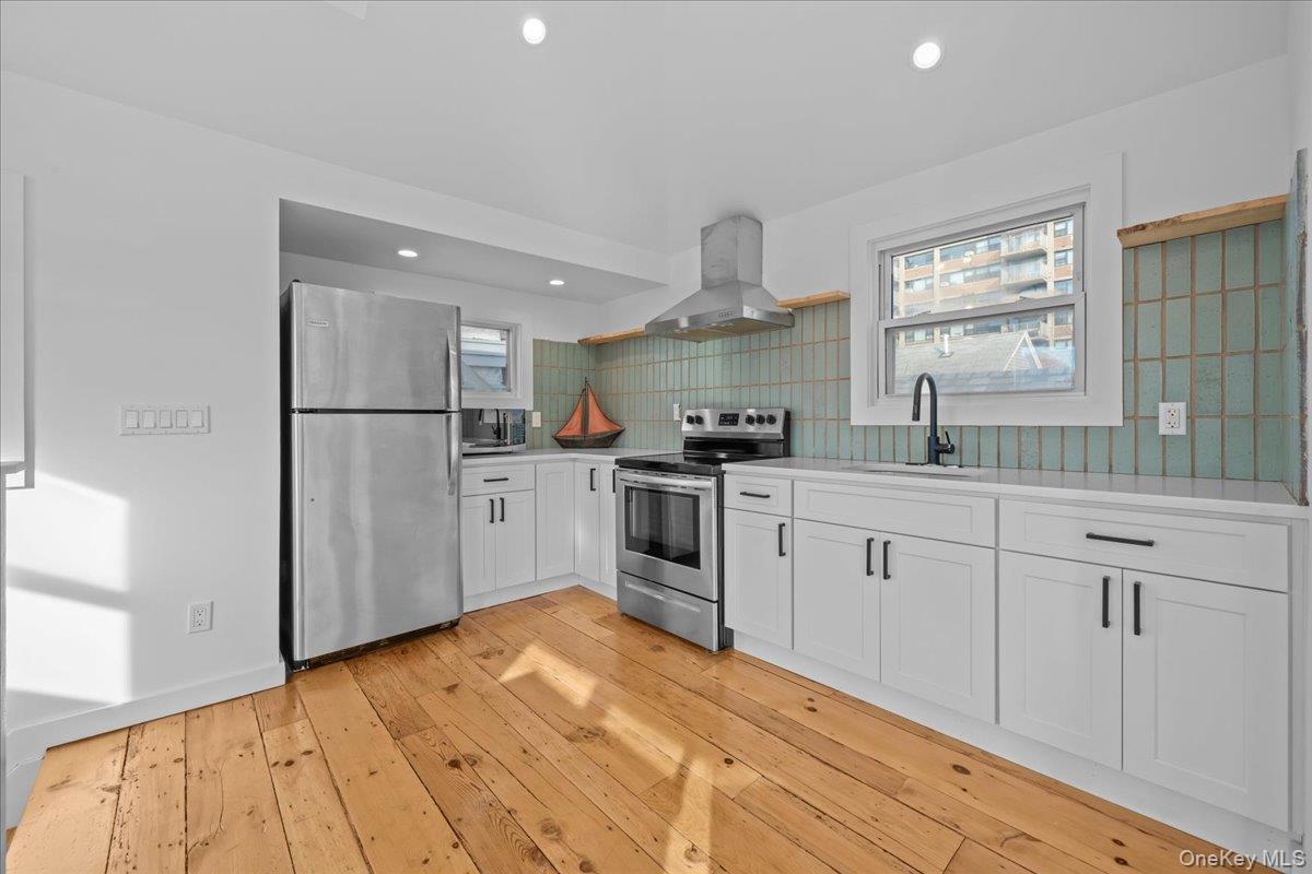 #7 photo, 318A Beach 101st Street, Rockaway Park , NY 11694