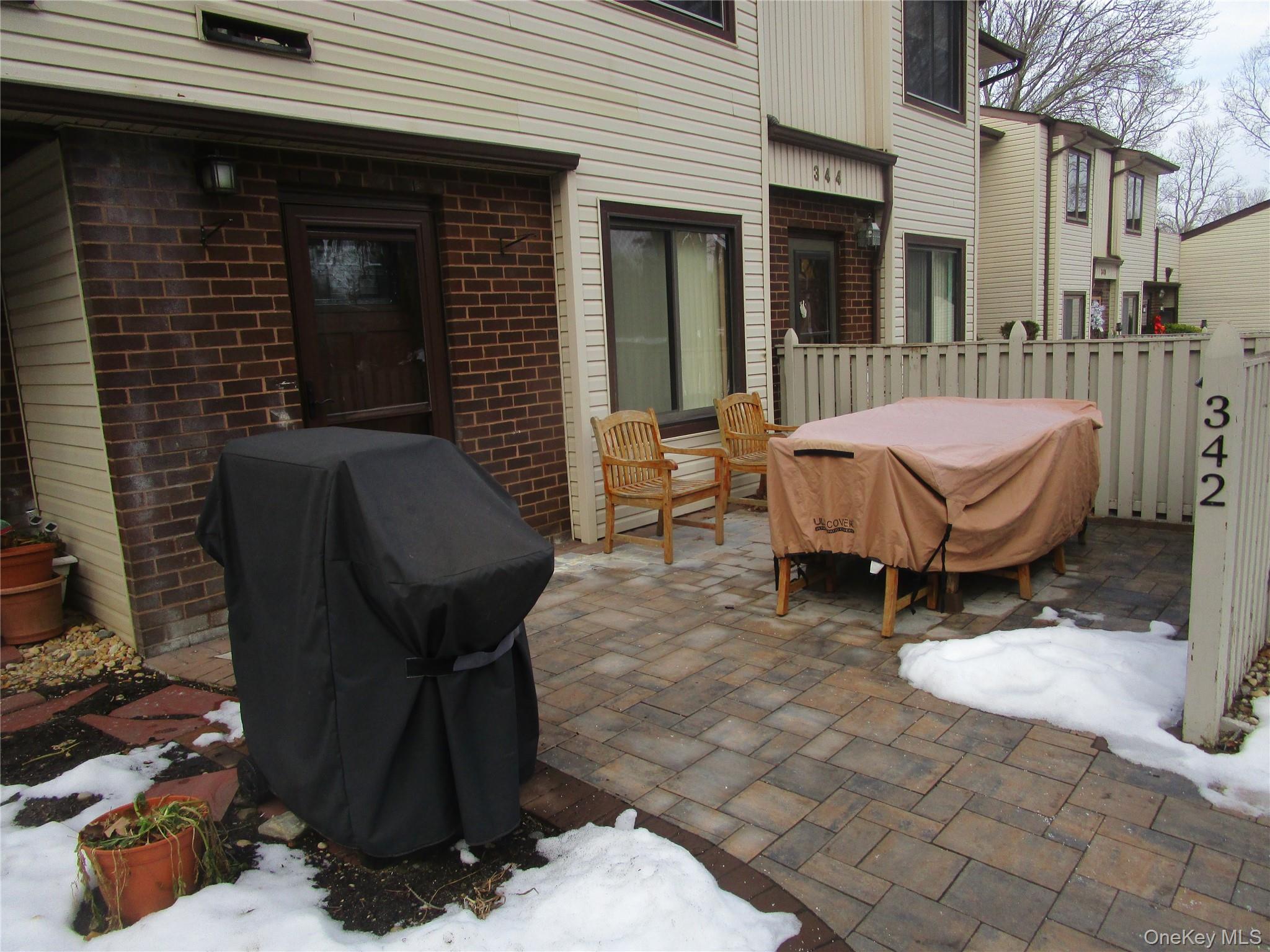 #14 photo, 342 Clubhouse Court, מחוז סאפוק Coram , NY 11727