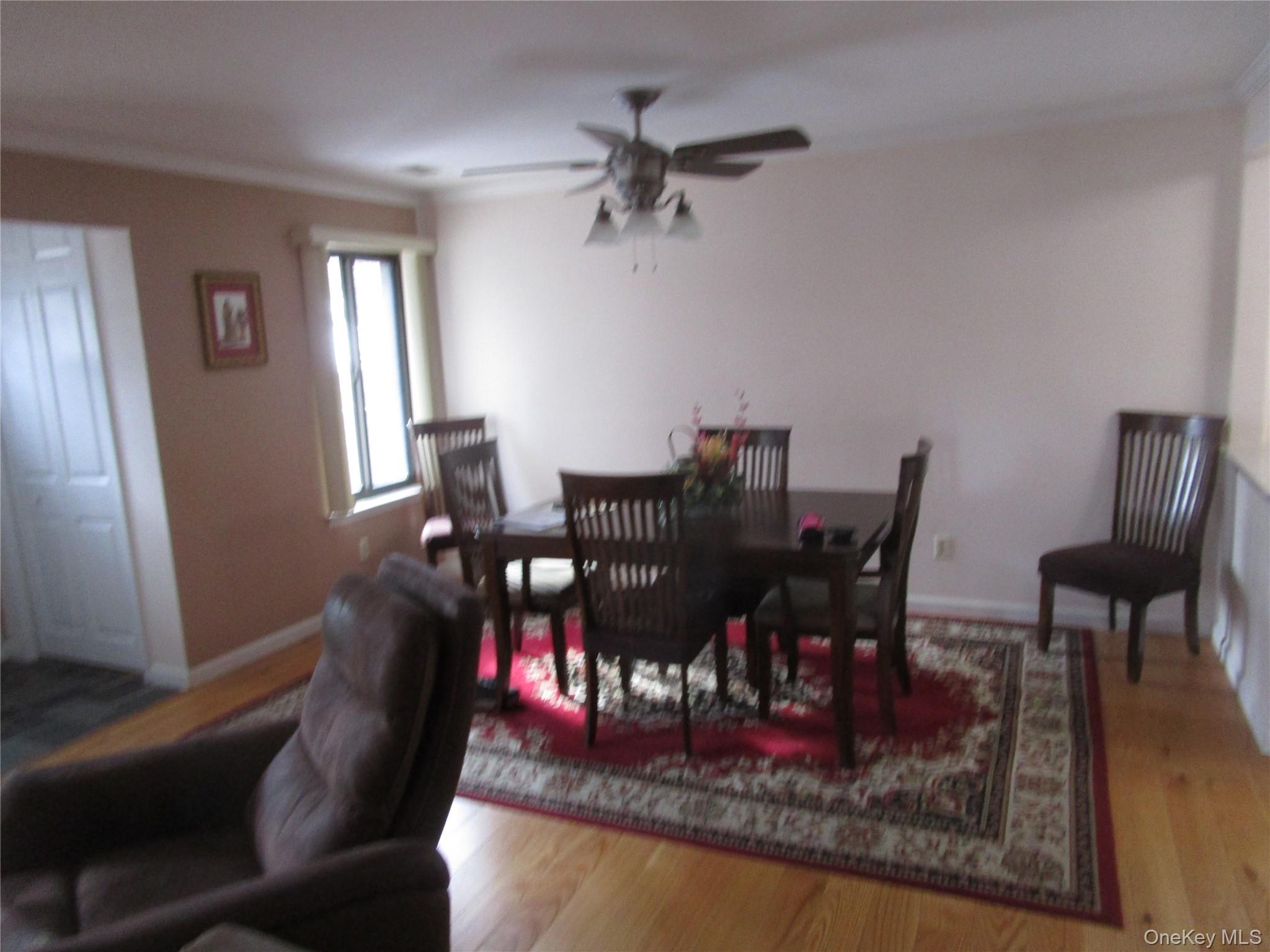 #4 photo, 342 Clubhouse Court, Coram , NY 11727