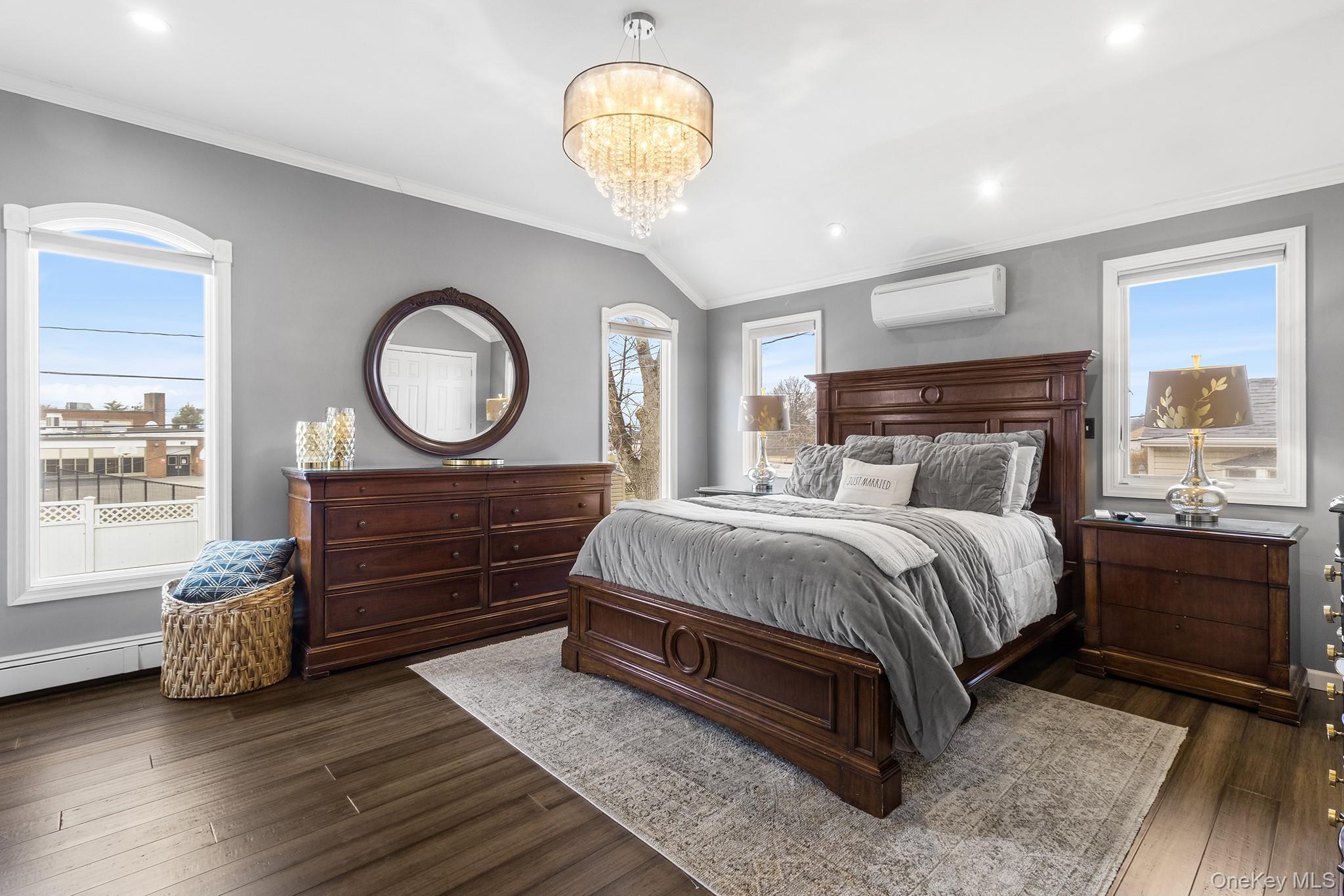 #13 photo, 44 Colony Lane, स्योसेट Syosset , NY 11791