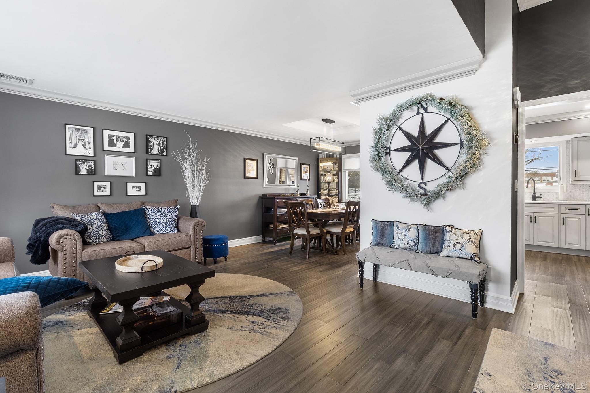 #4 photo, 44 Colony Lane, 롱 아일랜드 Syosset , NY 11791