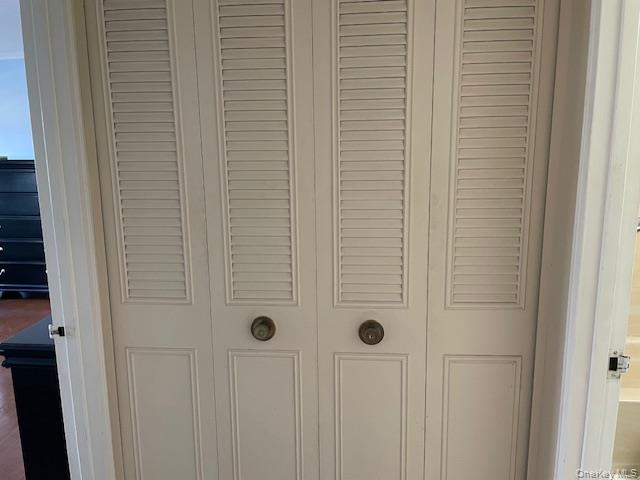 #16 photo, 100 Clinton Avenue, Mineola , NY 11501