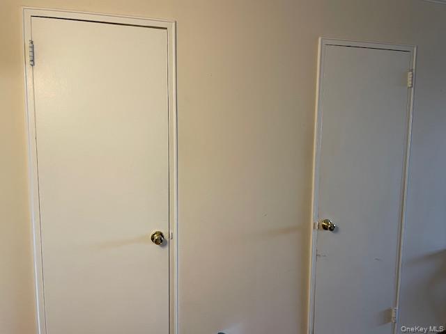 #8 photo, 100 Clinton Avenue, Mineola , NY 11501