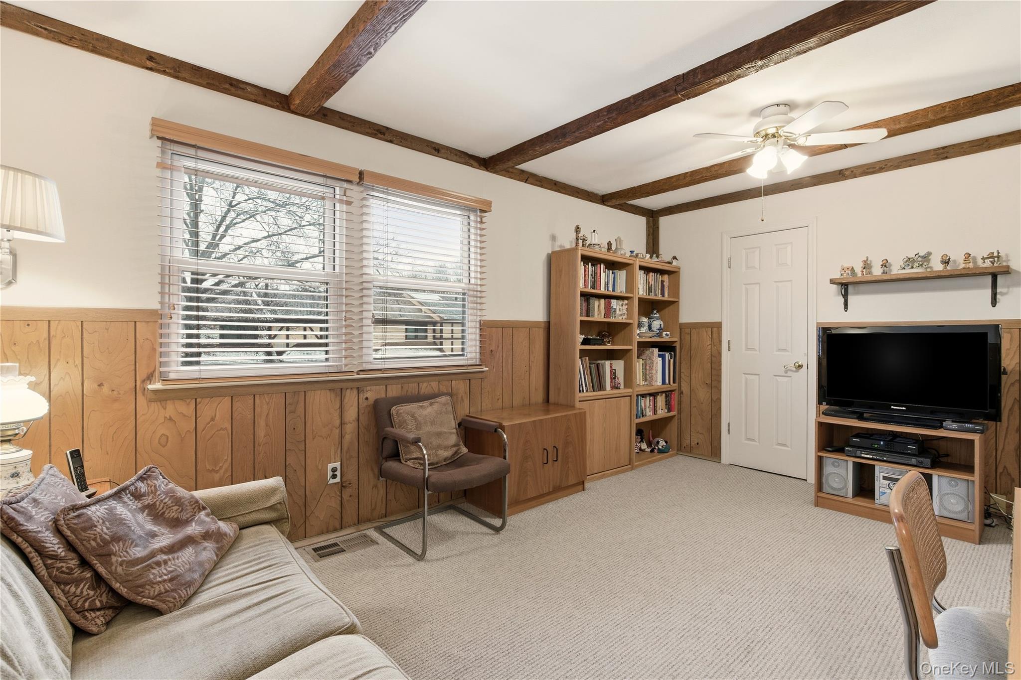 #18 photo, 10 Hampton Way, Woodbury , NY 11797