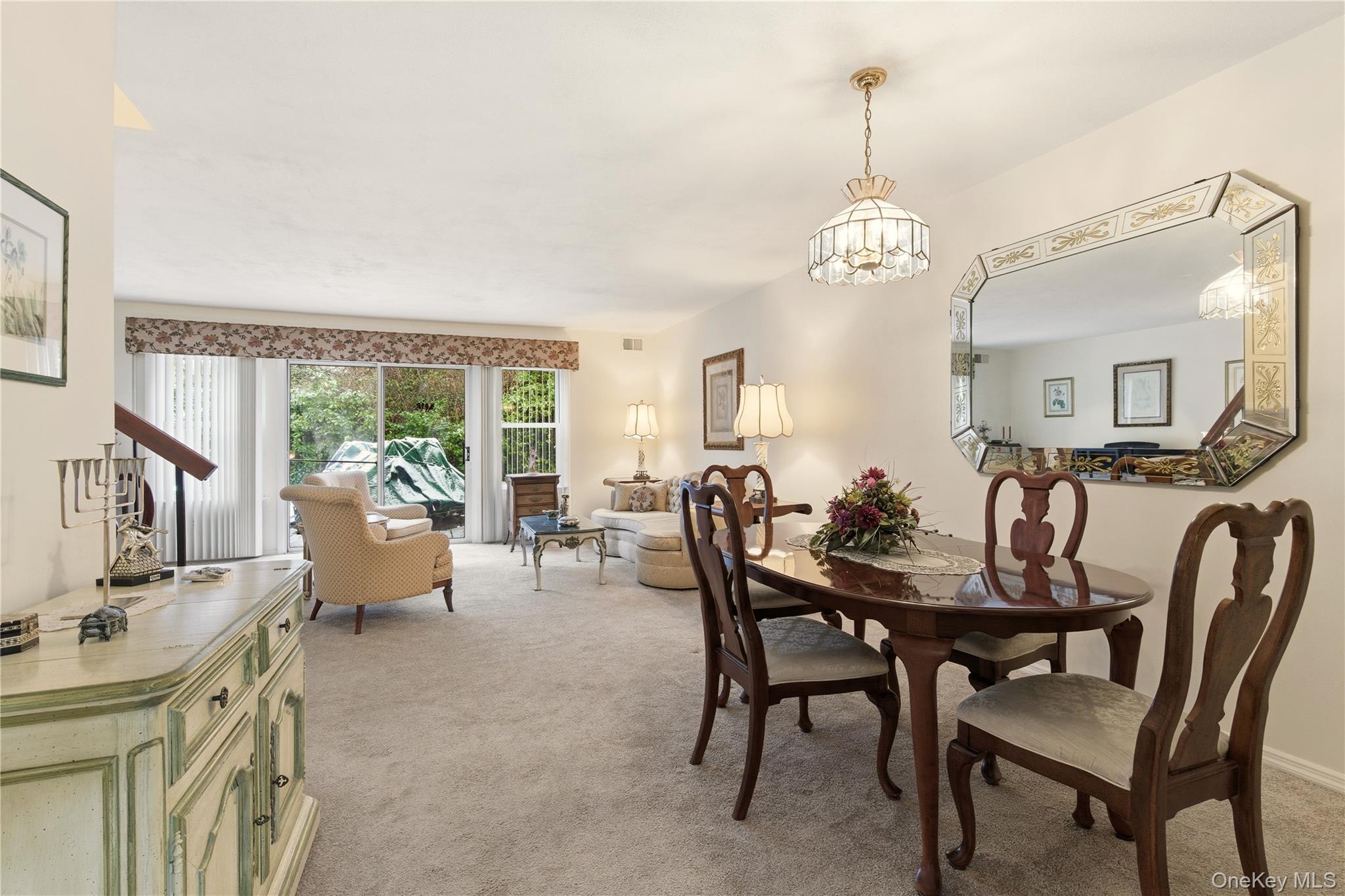 #9 photo, 10 Hampton Way, Woodbury , NY 11797