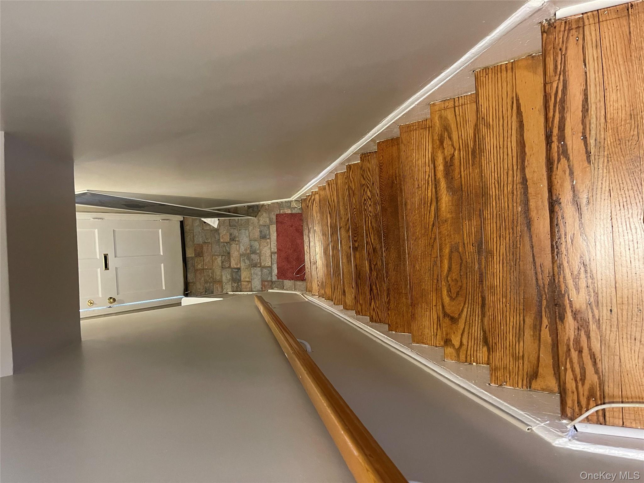 #8 photo, 26007 Langston, كوينز Glen Oaks , NY 11004