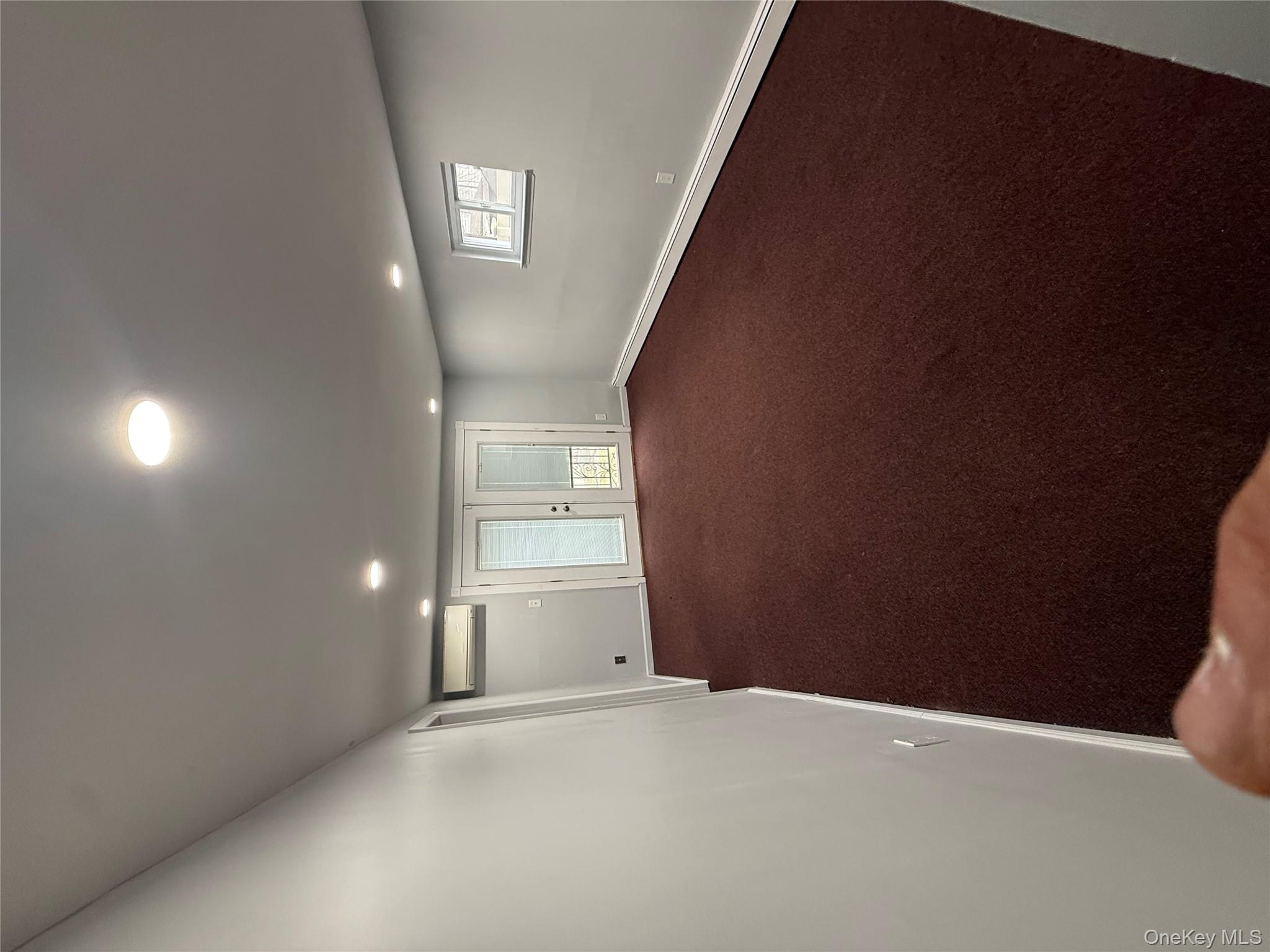 #13 photo, 28 Weir, 롱 아일랜드 Hempstead , NY 11550