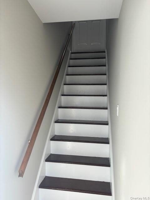 #3 photo, 204 Vanderbilt Avenue, सफ़ोक काउंटी Brentwood , NY 11717