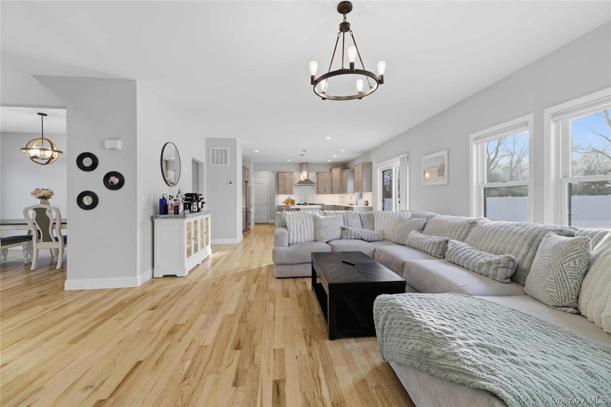 #15 photo, 9 Shaw Lane, सफ़ोक काउंटी East Moriches , NY 11940