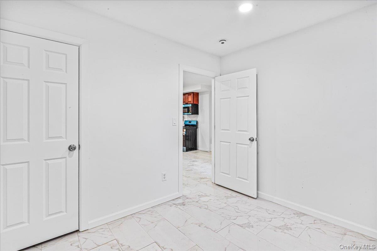 #10 photo, 953A E 217th Street, Bronx , NY 10469