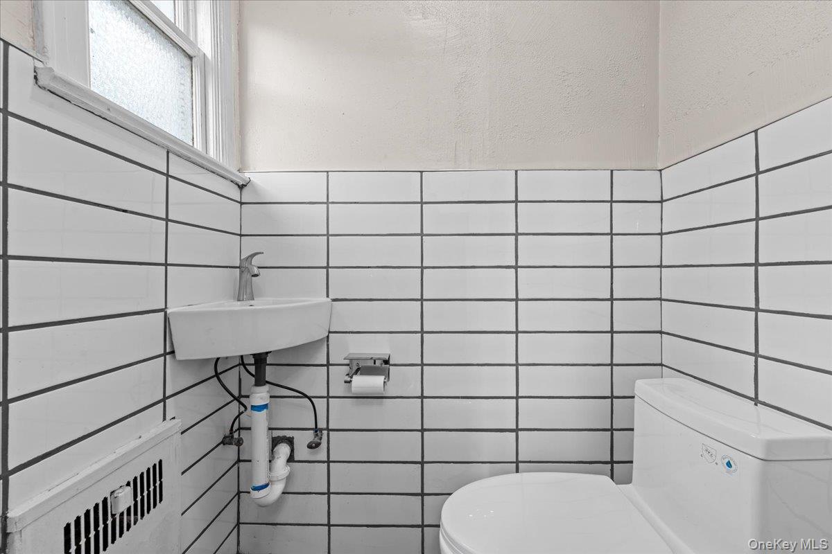 #8 photo, 128 Kimball Terrace, Yonkers , NY 10704