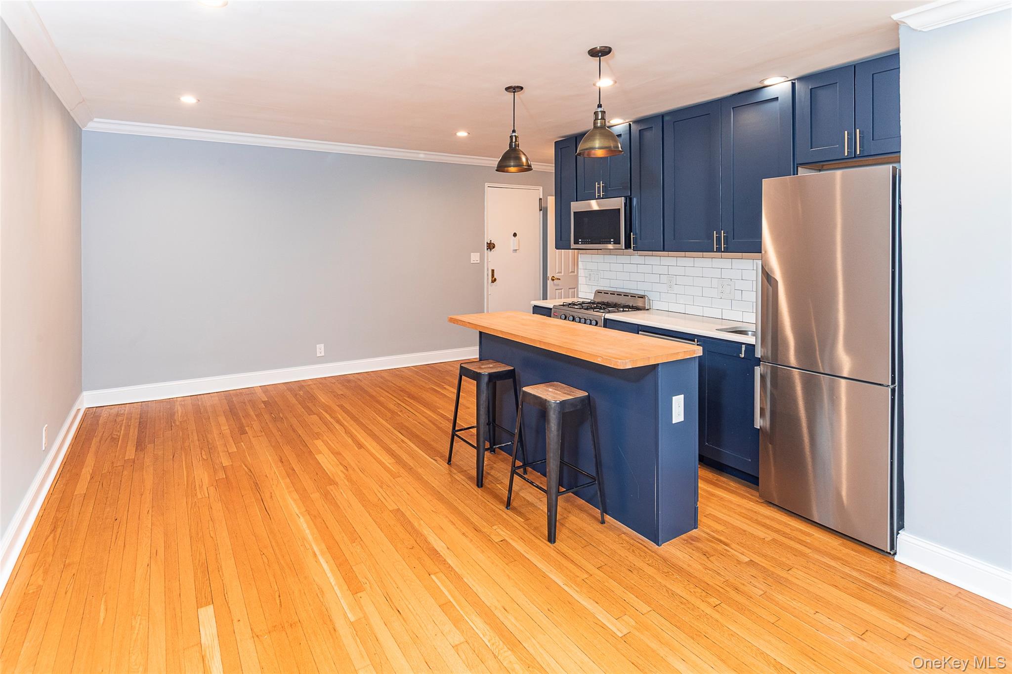 #4 photo, 793 Palmer Road, Bronxville , NY 10708