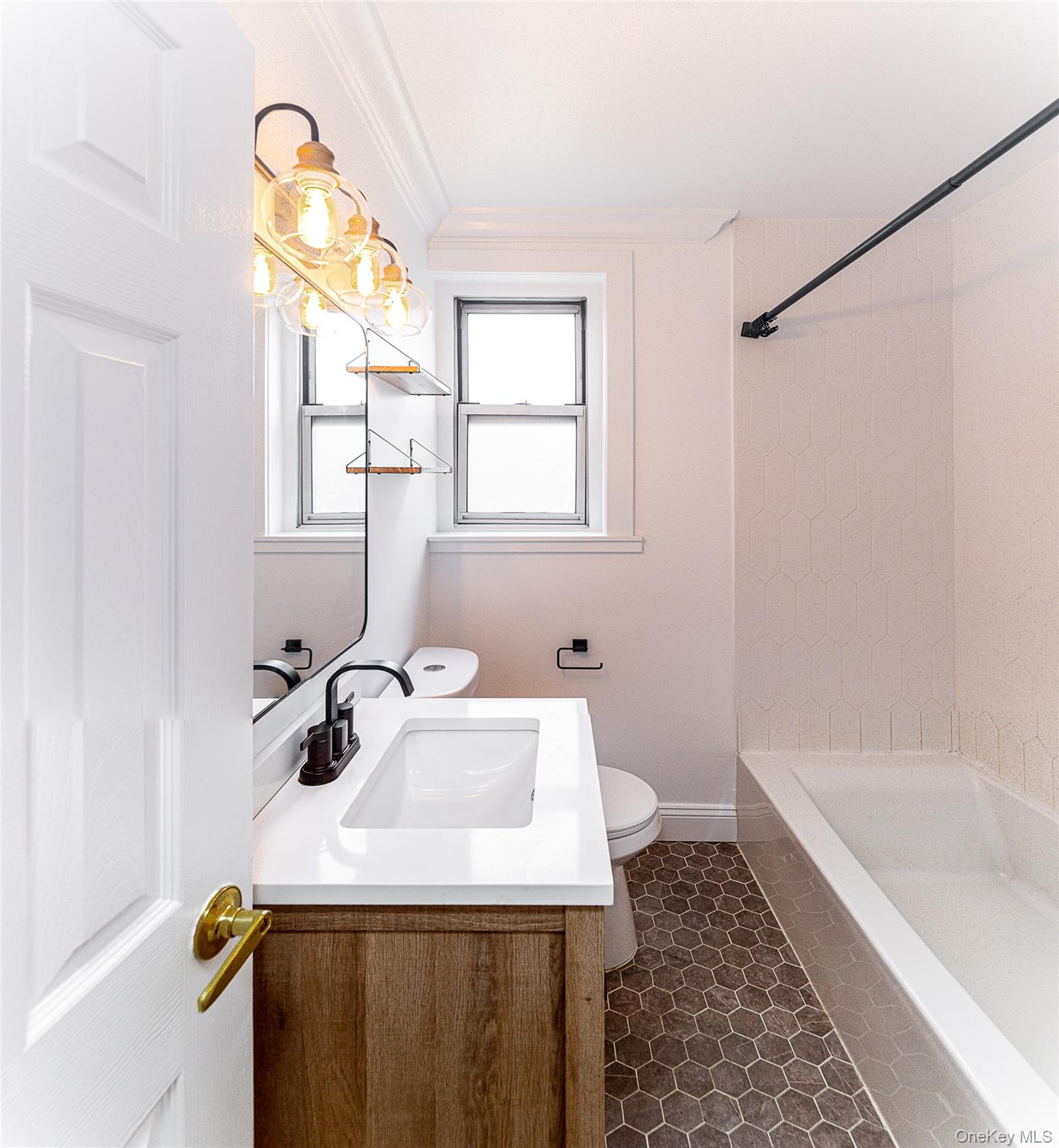 #8 photo, 793 Palmer Road, Bronxville , NY 10708