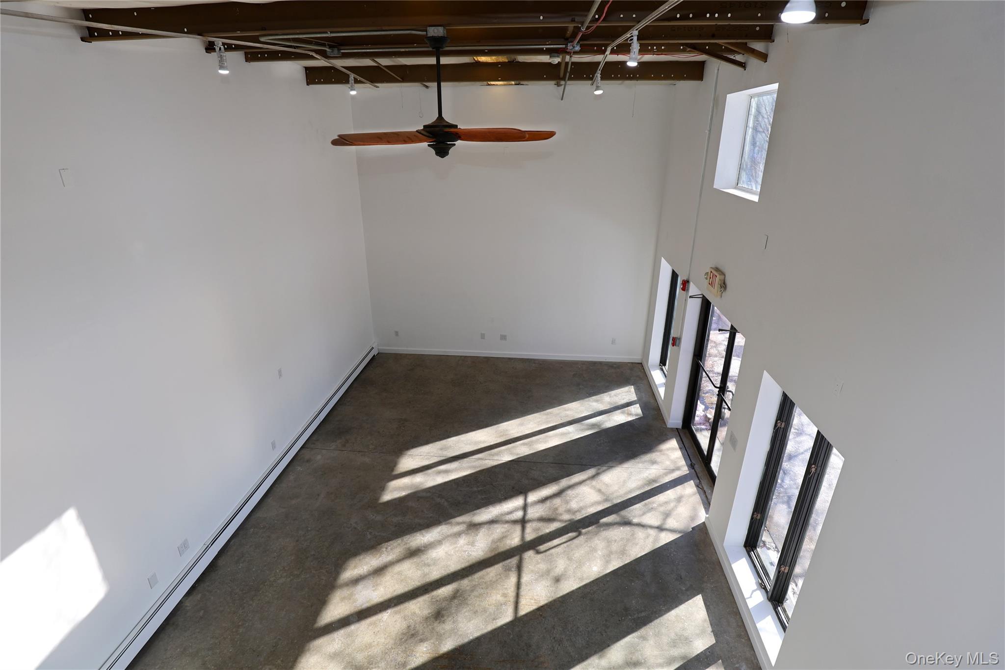 #5 photo, 9 Hanna Lane, 纽约州 Beacon , NY 12508