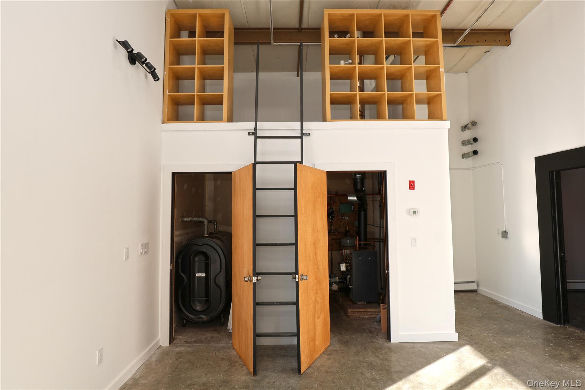 #7 photo, 9 Hanna Lane, 纽约州 Beacon , NY 12508