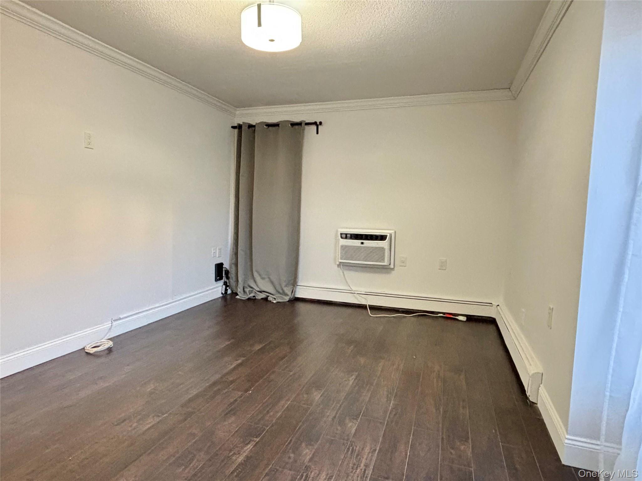 #12 photo, 12 Granada Crescent, 뉴욕주 White Plains , NY 10603