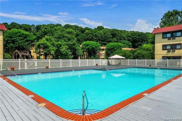 #15 photo, 12 Granada Crescent, 뉴욕주 White Plains , NY 10603