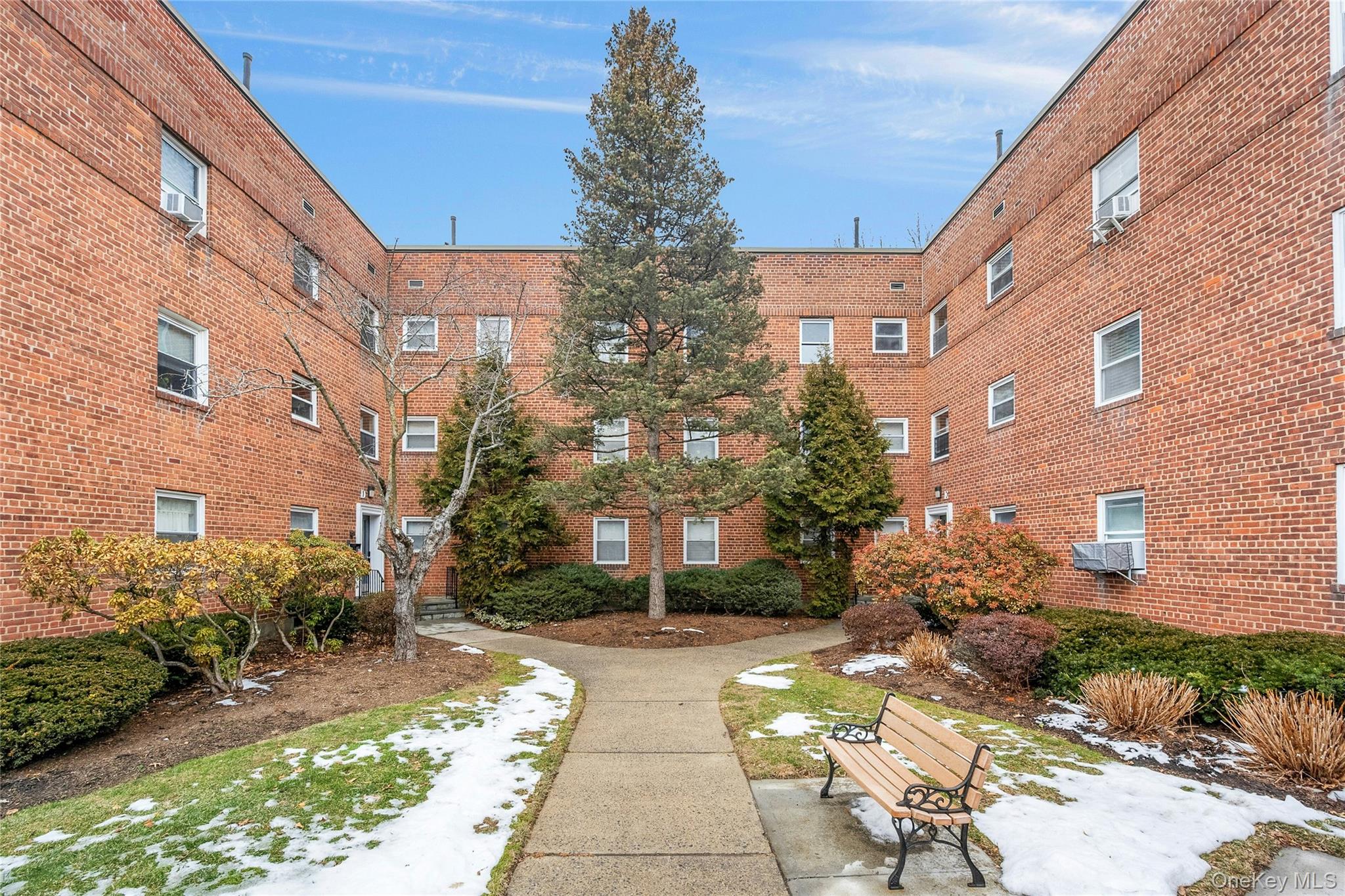 #1 photo, 330 S Broadway, Tarrytown , NY 10591