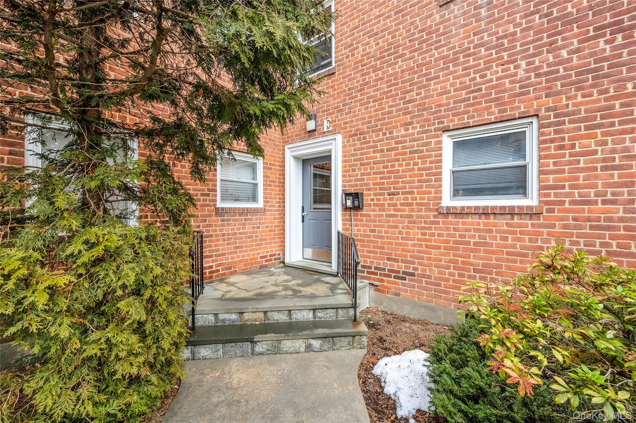 #3 photo, 330 S Broadway, Tarrytown , NY 10591