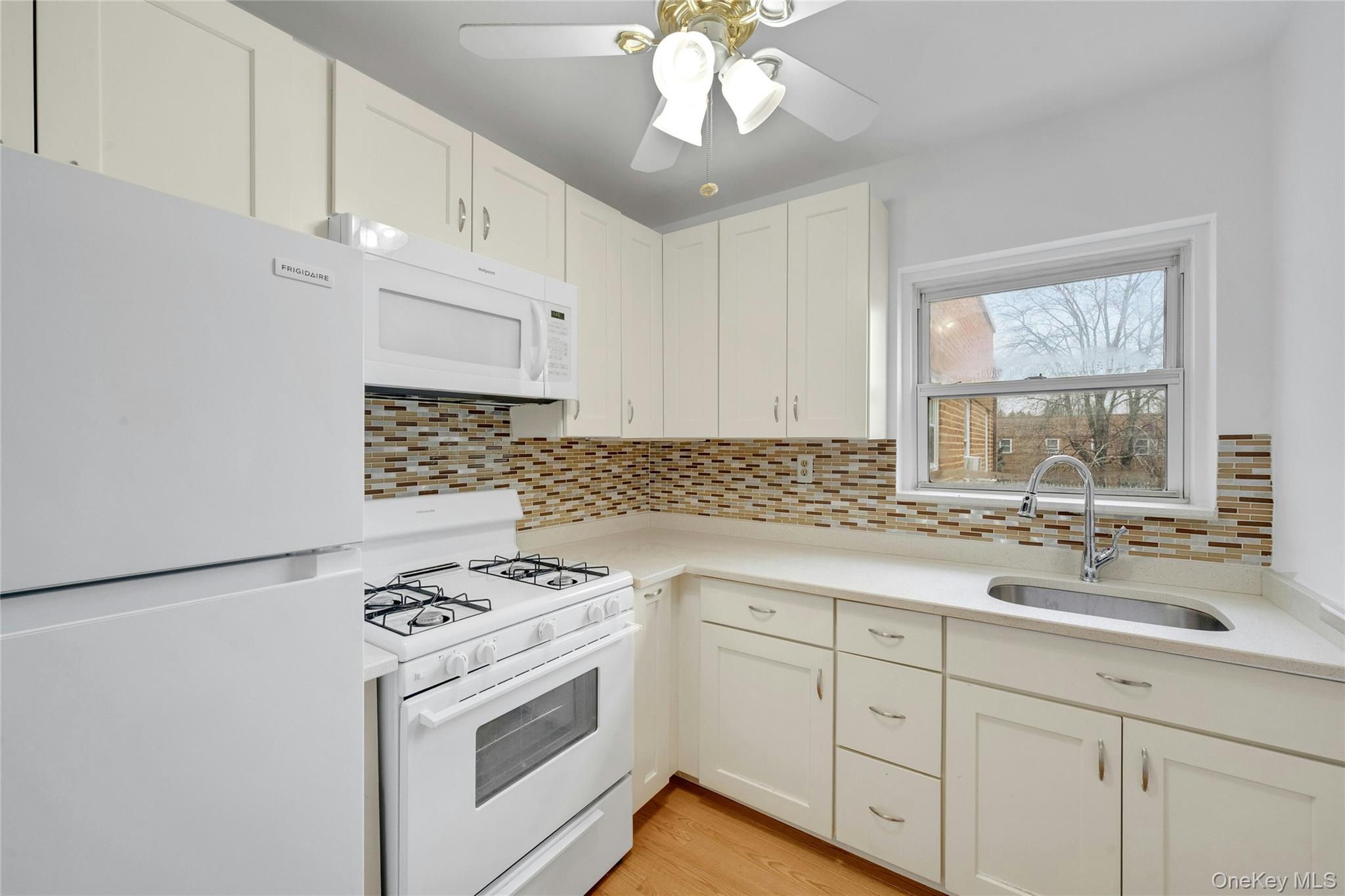 #9 photo, 330 S Broadway, Tarrytown , NY 10591