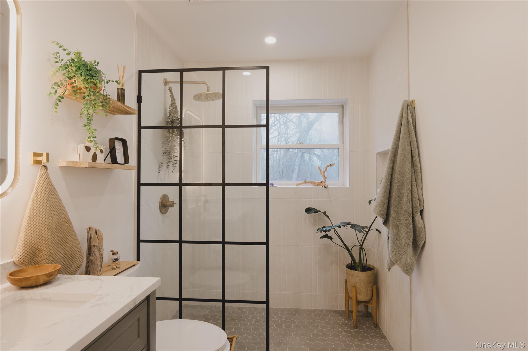 #14 photo, 281 Falls Road, Hudson , NY 12534