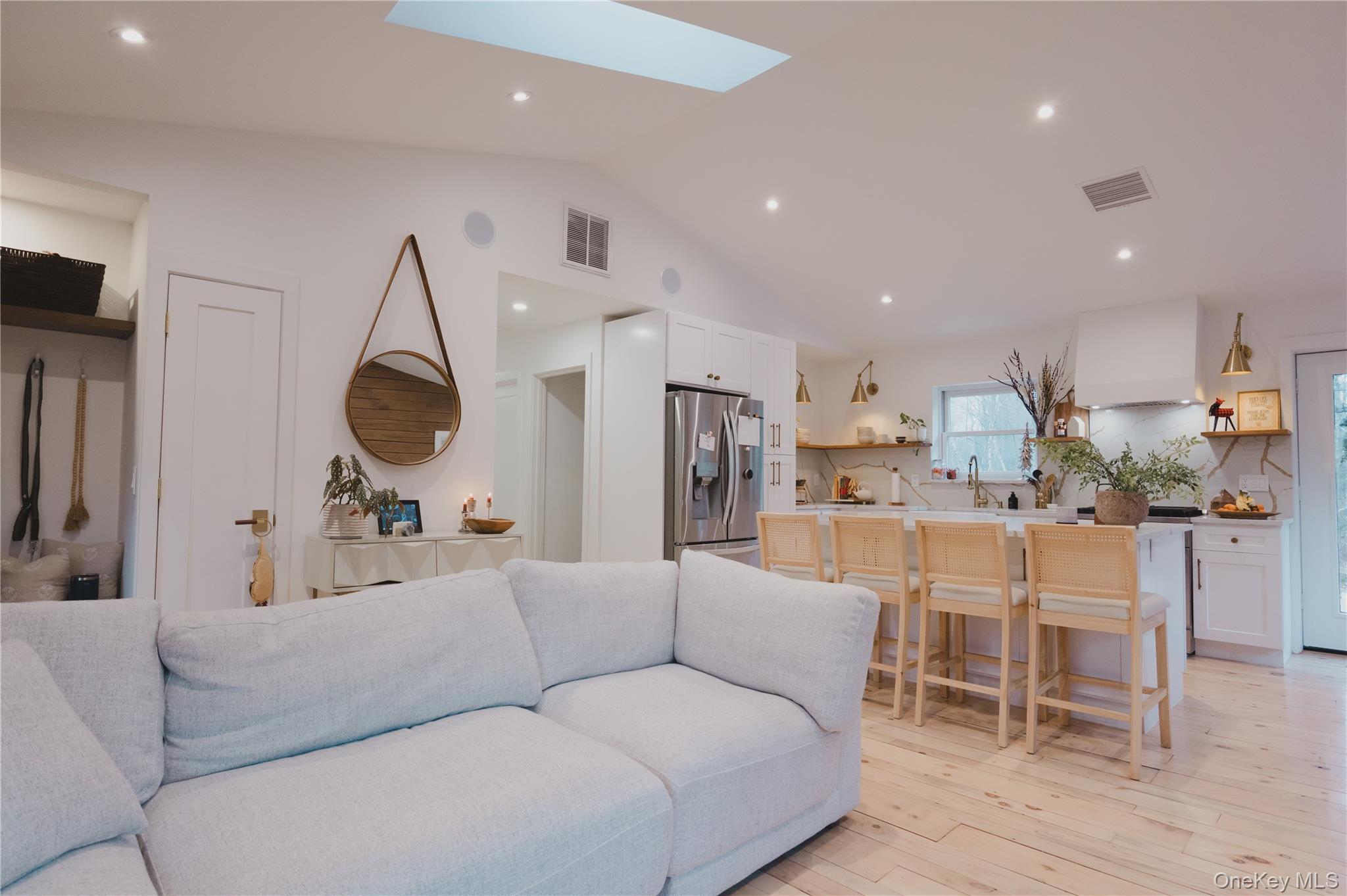 #6 photo, 281 Falls Road, Hudson , NY 12534