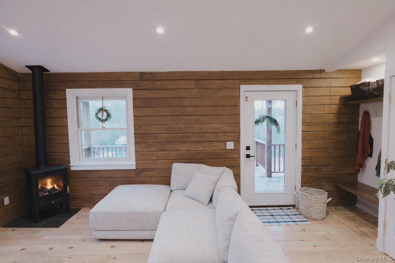 #7 photo, 281 Falls Road, Hudson , NY 12534