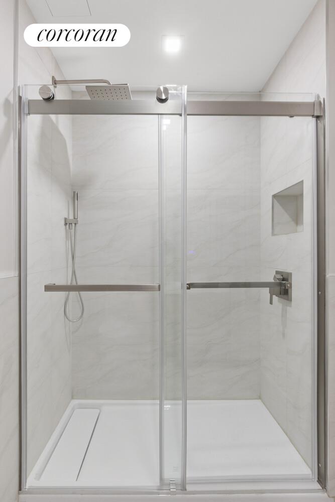 #9 photo, 760 METROPOLITAN Avenue, Williamsburg , NY 11211