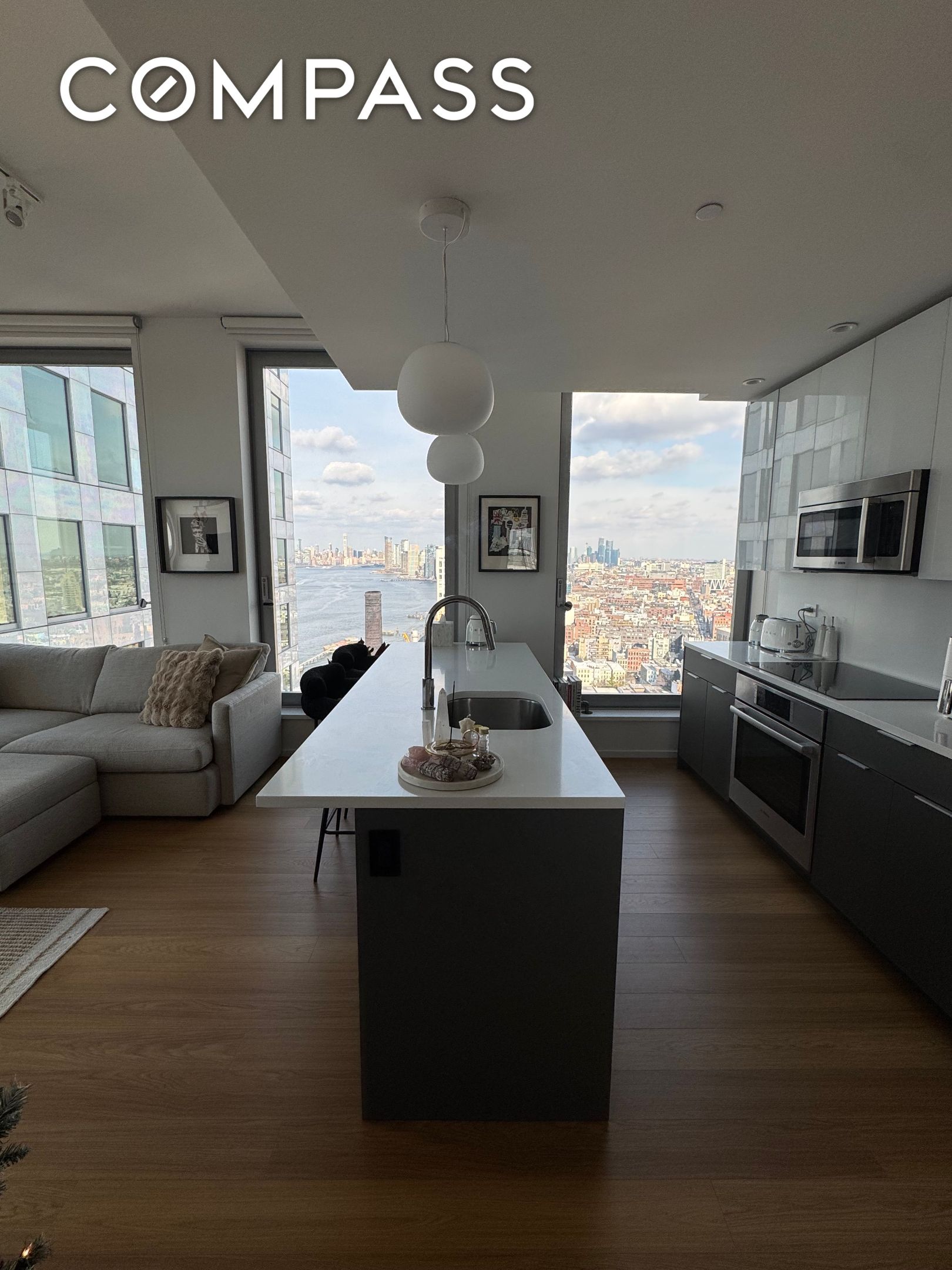 #4 photo, Brooklyn, Williamsburg , NY 11249