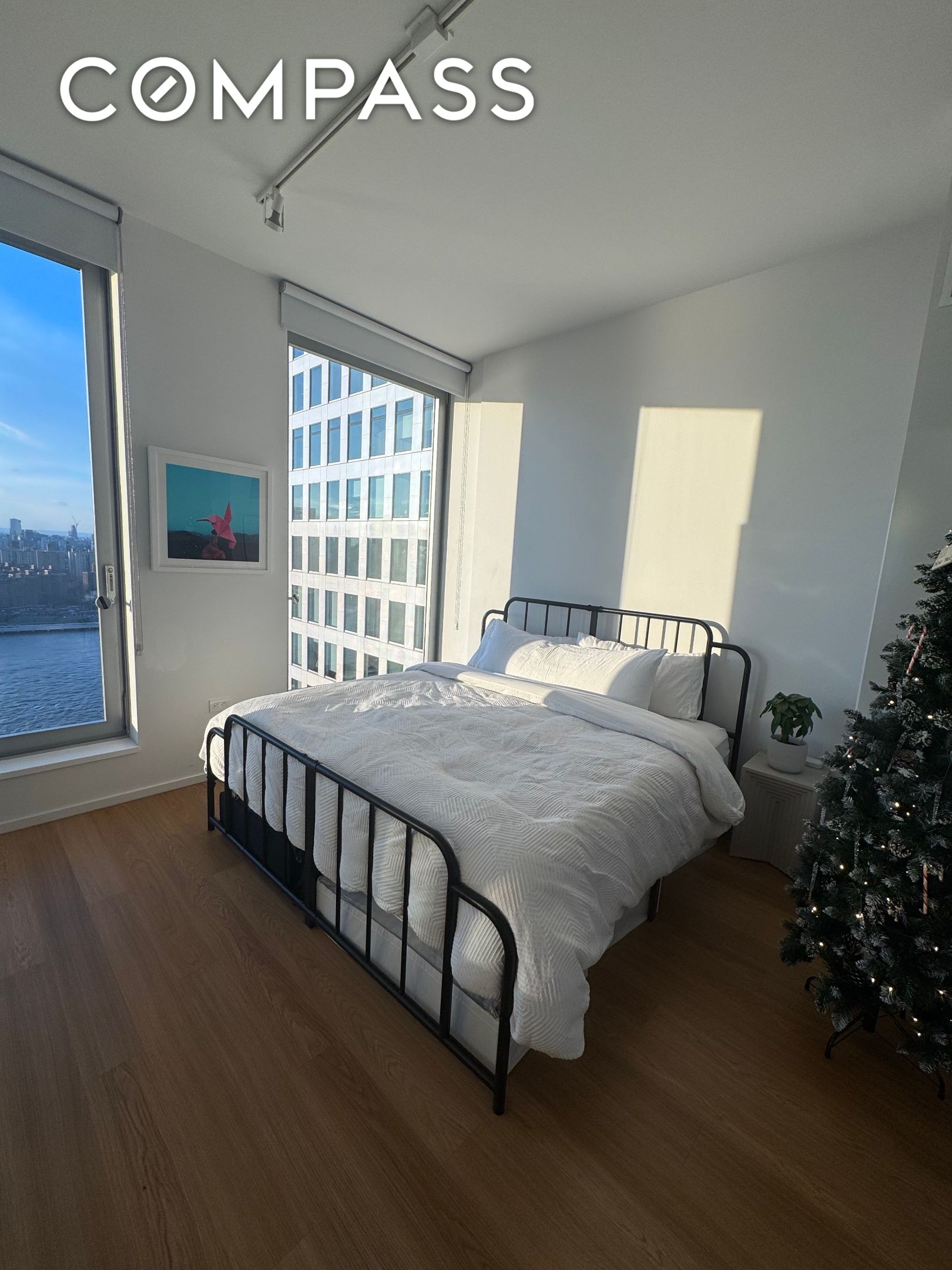 #8 photo, Brooklyn, Williamsburg , NY 11249