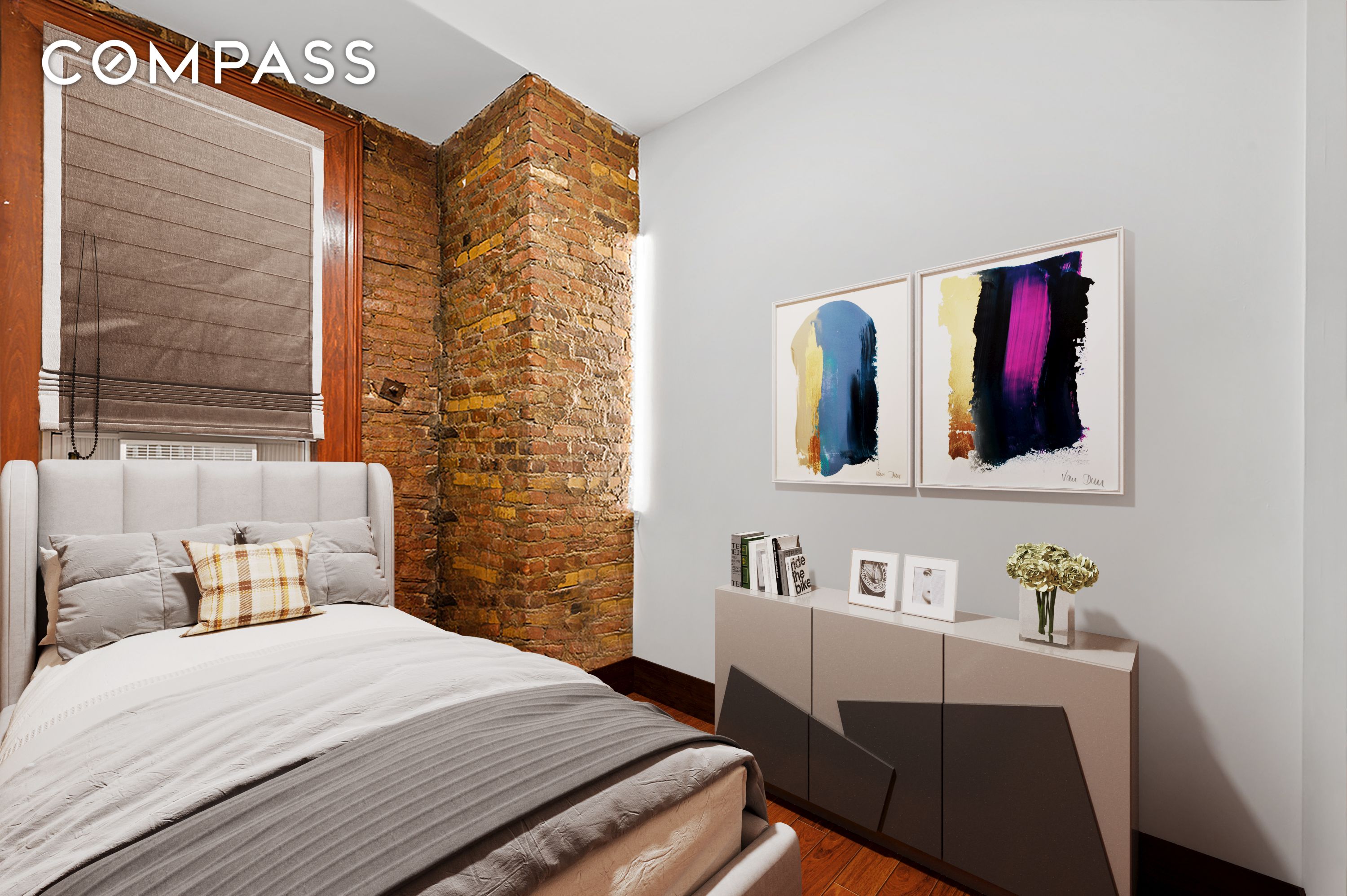 #4 photo, New York City, מנהטן East Village , NY 10009