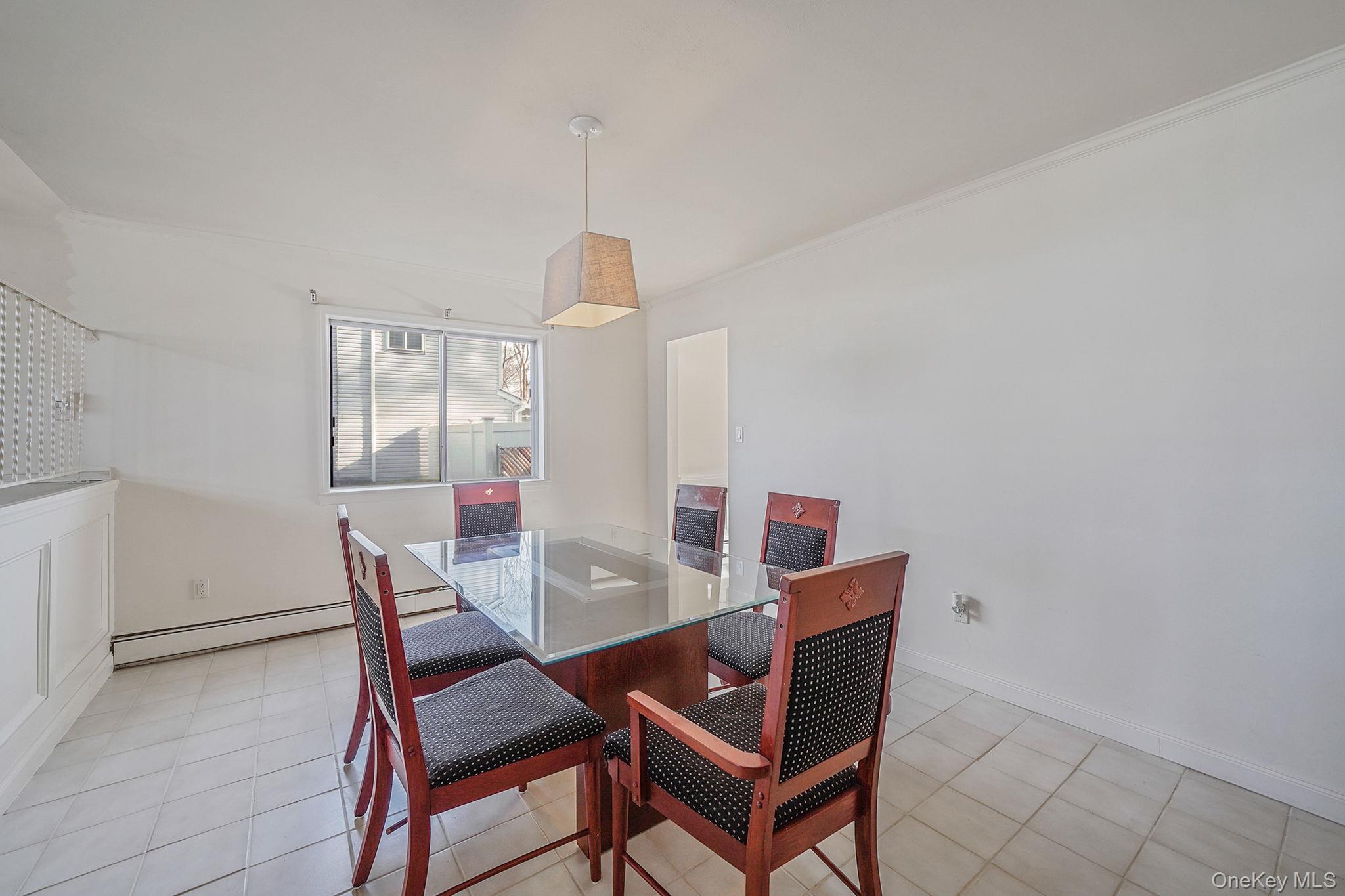 #13 photo, 8 Linden Street, 롱 아일랜드 Selden , NY 11784