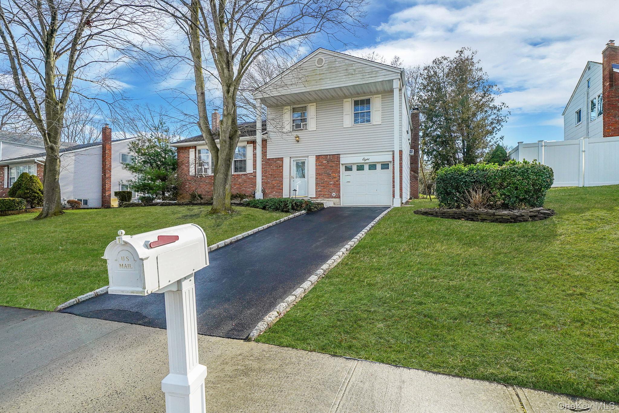 #2 photo, 8 Linden Street, 롱 아일랜드 Selden , NY 11784