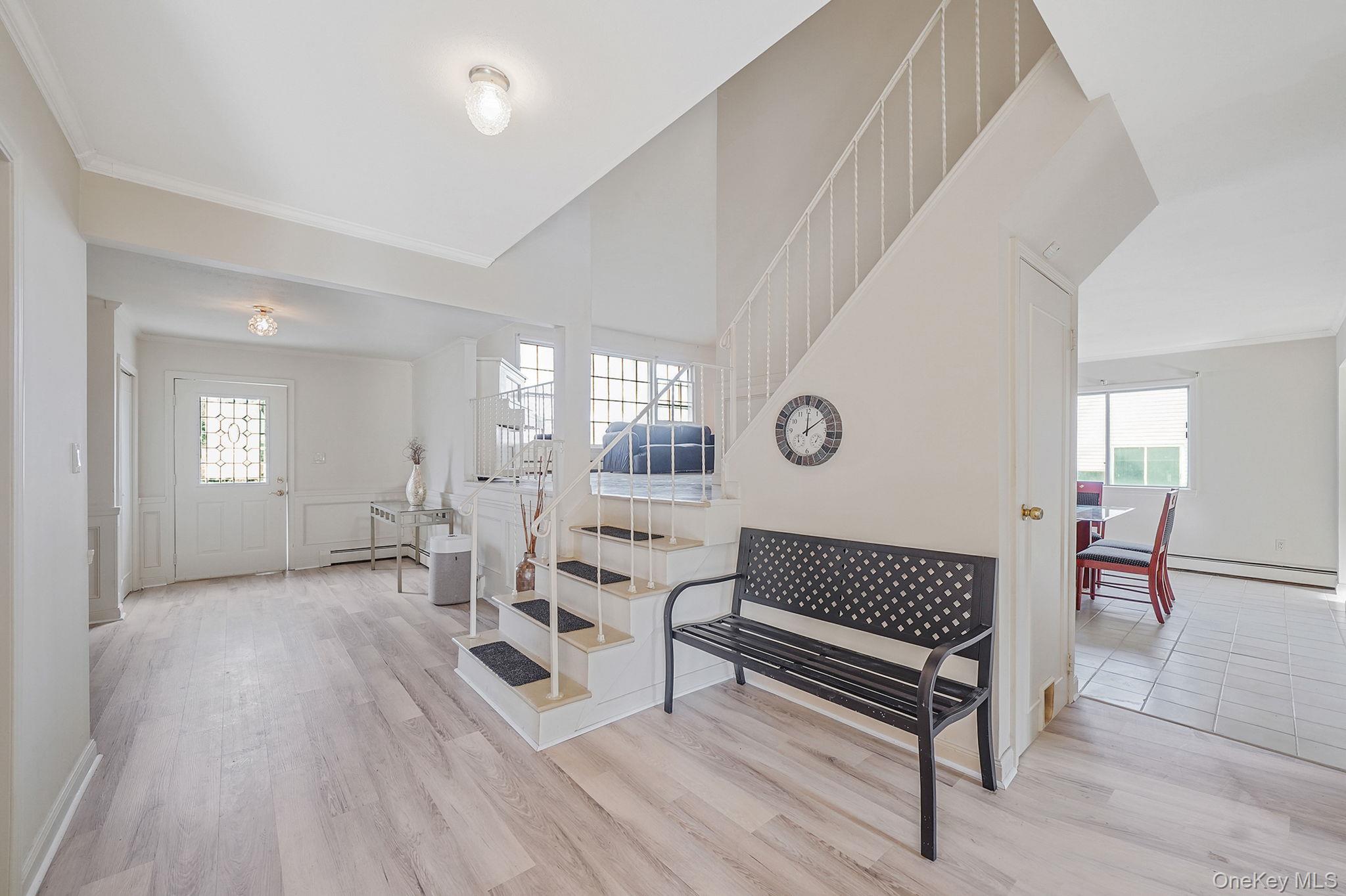 #3 photo, 8 Linden Street, 롱 아일랜드 Selden , NY 11784