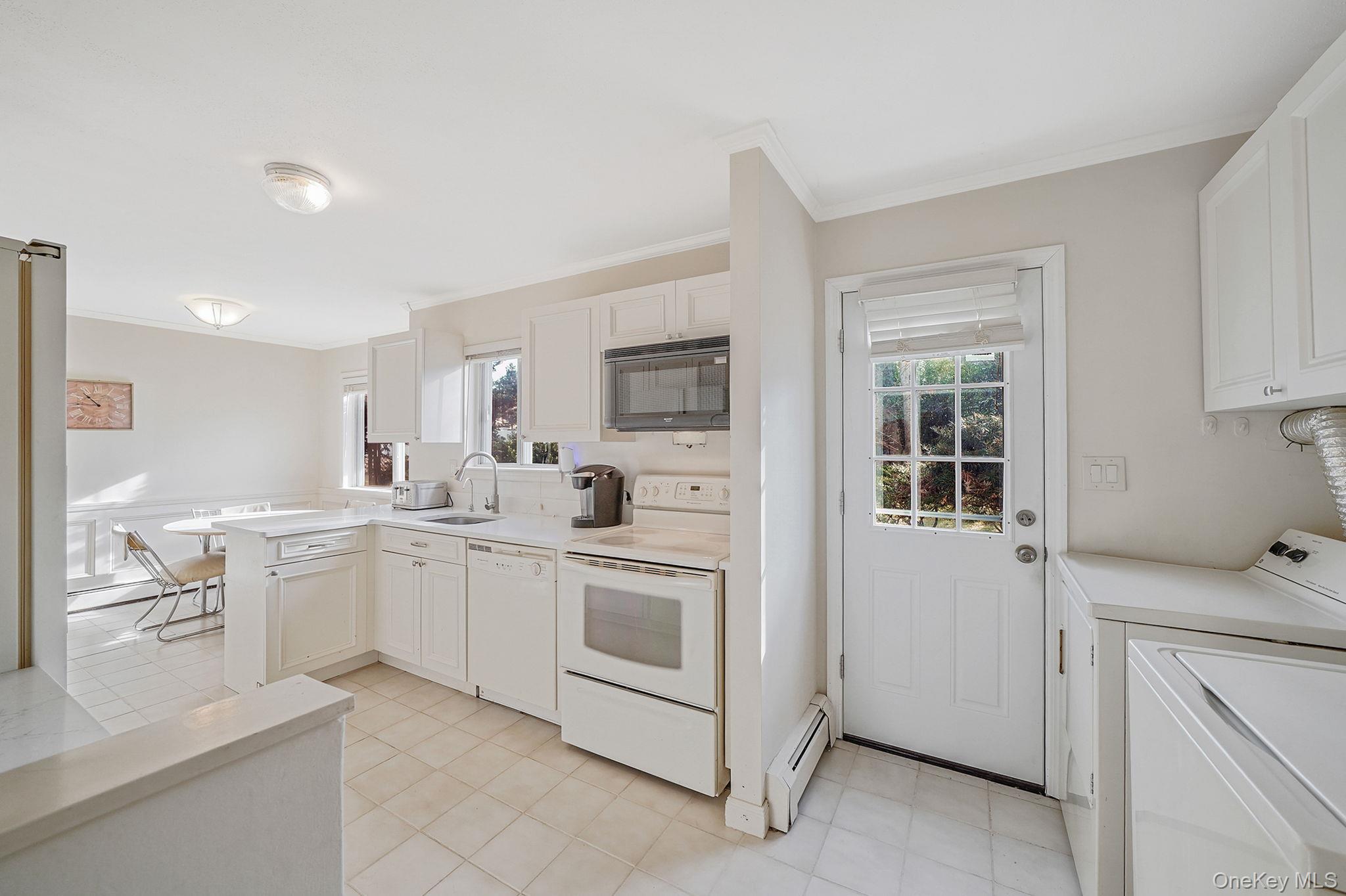 #6 photo, 8 Linden Street, 롱 아일랜드 Selden , NY 11784