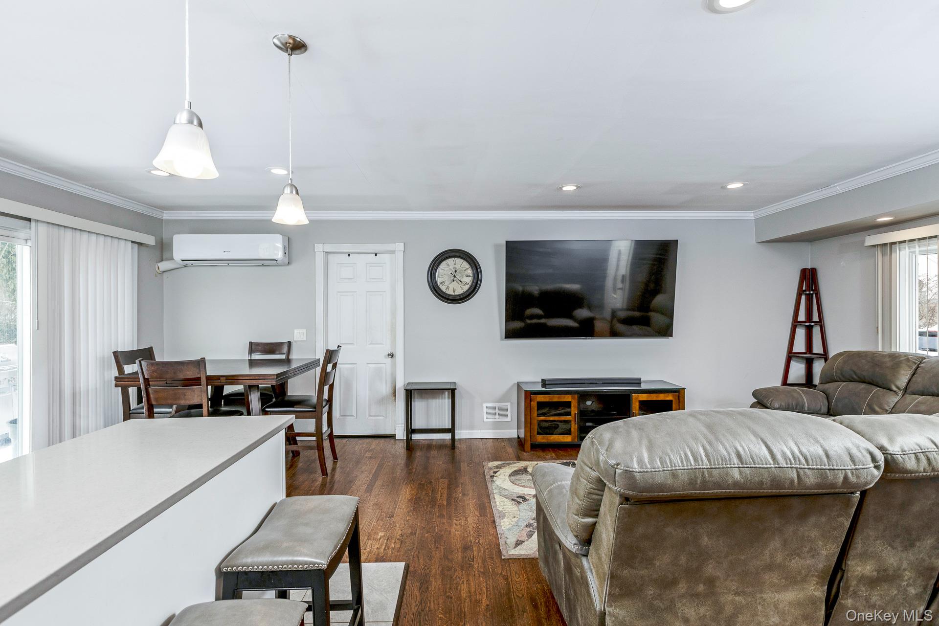 #5 photo, 2700 Falcon Avenue, Medford , NY 11763