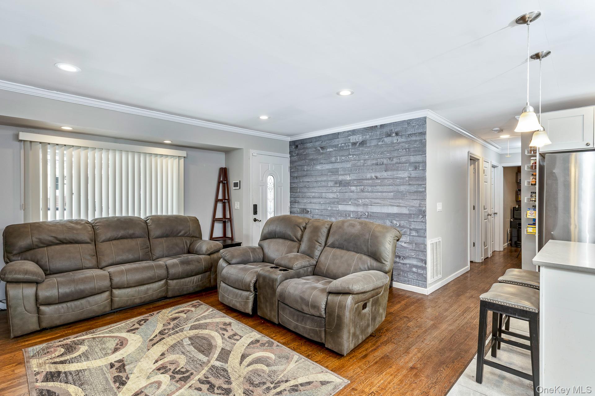 #8 photo, 2700 Falcon Avenue, Medford , NY 11763