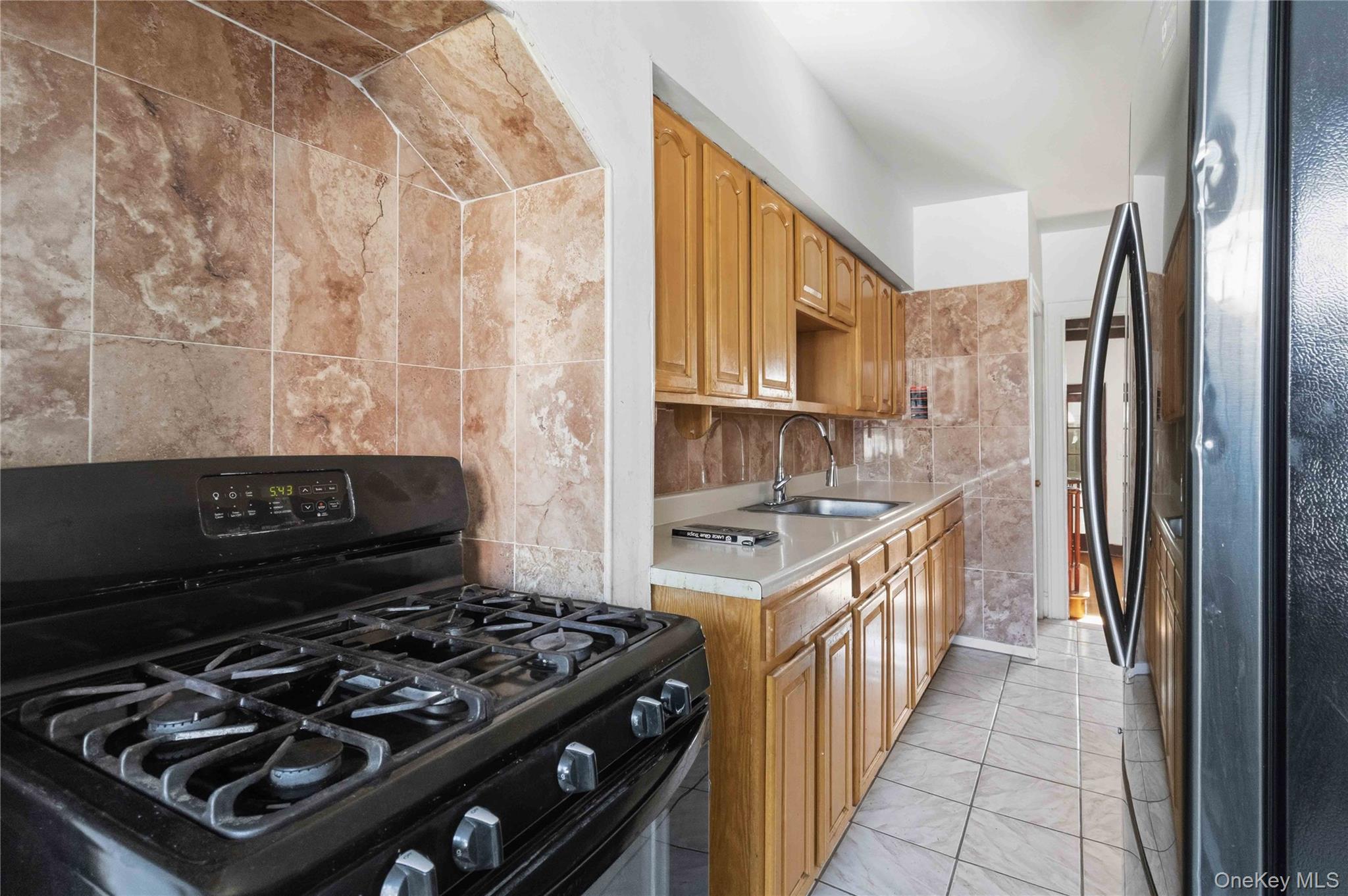 #12 photo, 202 07 109th Avenue, Saint Albans , NY 11412